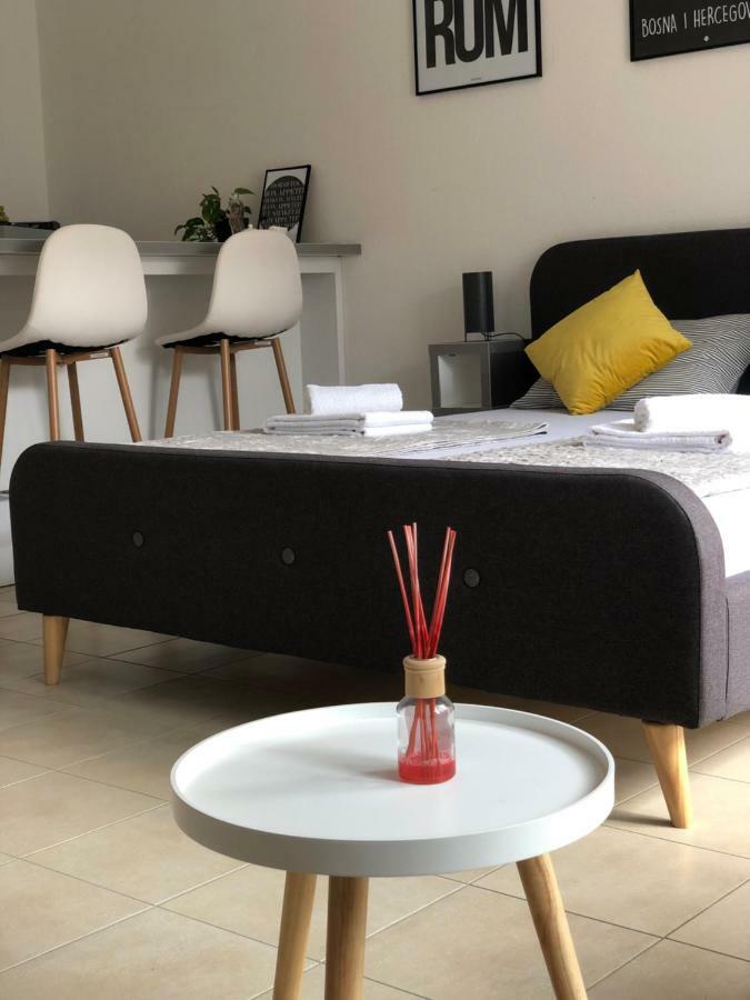 מוסטר Dream Apartments מראה חיצוני תמונה